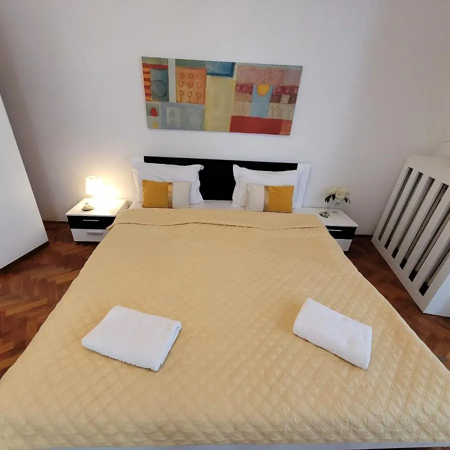 Appartamento Anastasia Bratianu Apart 24 A Self Check From 2 Pm Bucarest Romania